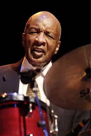 et billede af Ed Thigpen