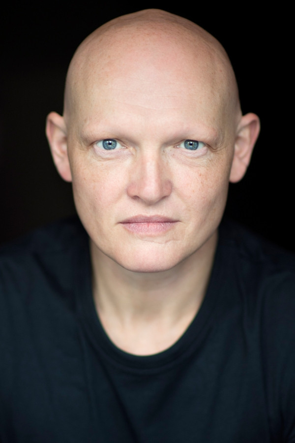 et billede af Rowland Holmes