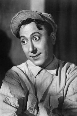 et billede af Erminio Macario