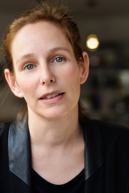 et billede af Julie Mathiot