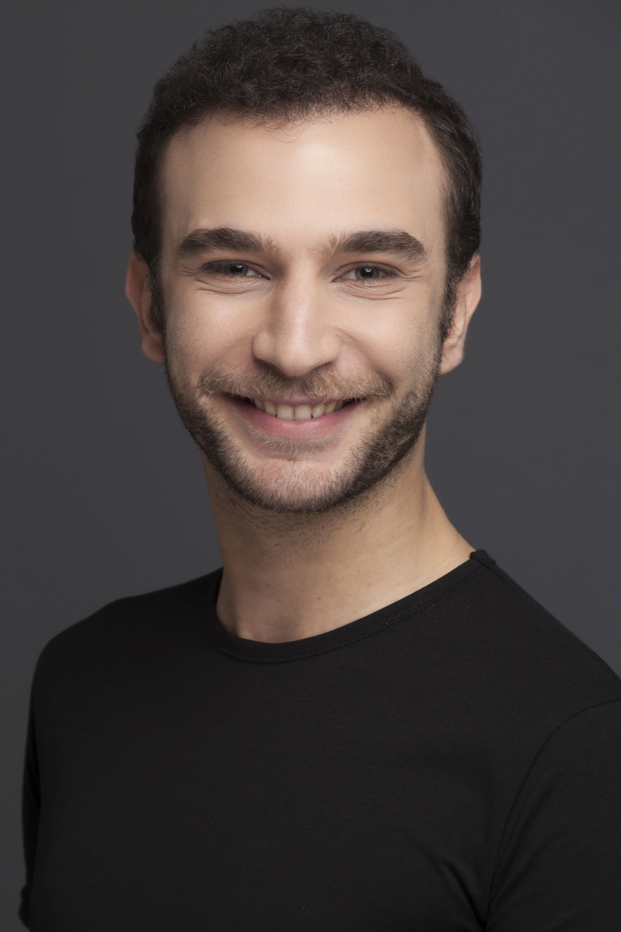 et billede af Ahmet Şeninak