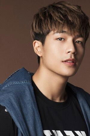 et billede af Yoon Trần