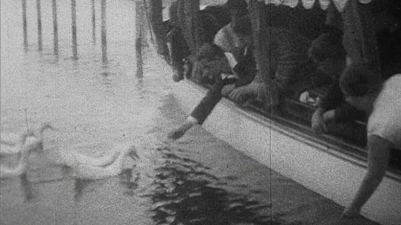 A Day on the Broads (1929)