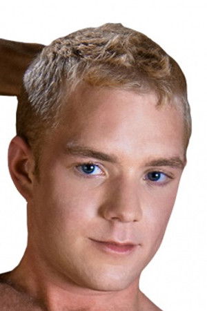 et billede af Tristan Raine