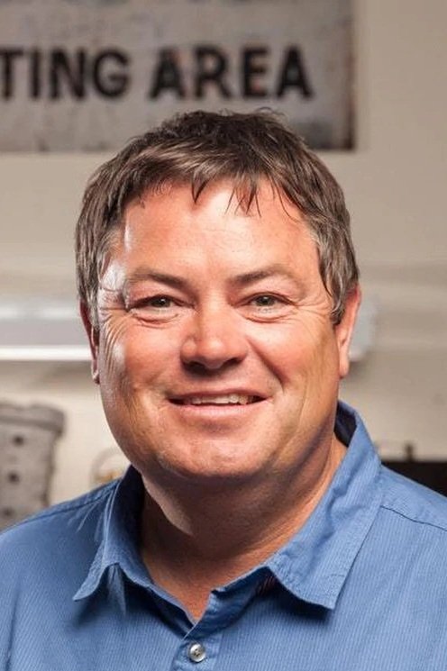 et billede af Mike Brewer