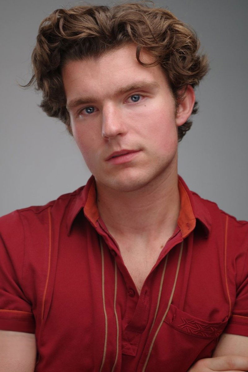 et billede af Alex Laurence - Phillips