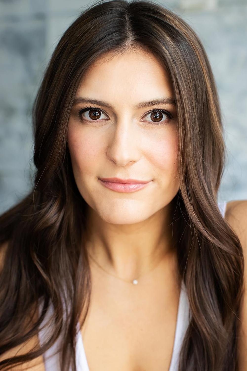 et billede af Madison Caan