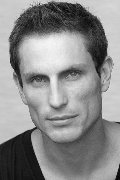 et billede af Cameron Knight