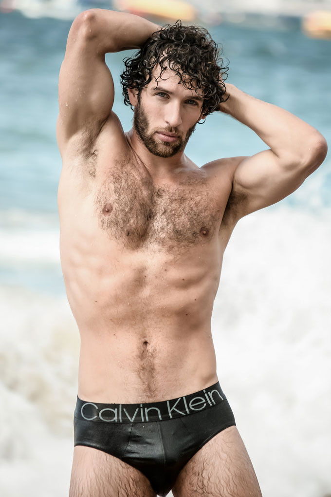 et billede af Leandro Bravo