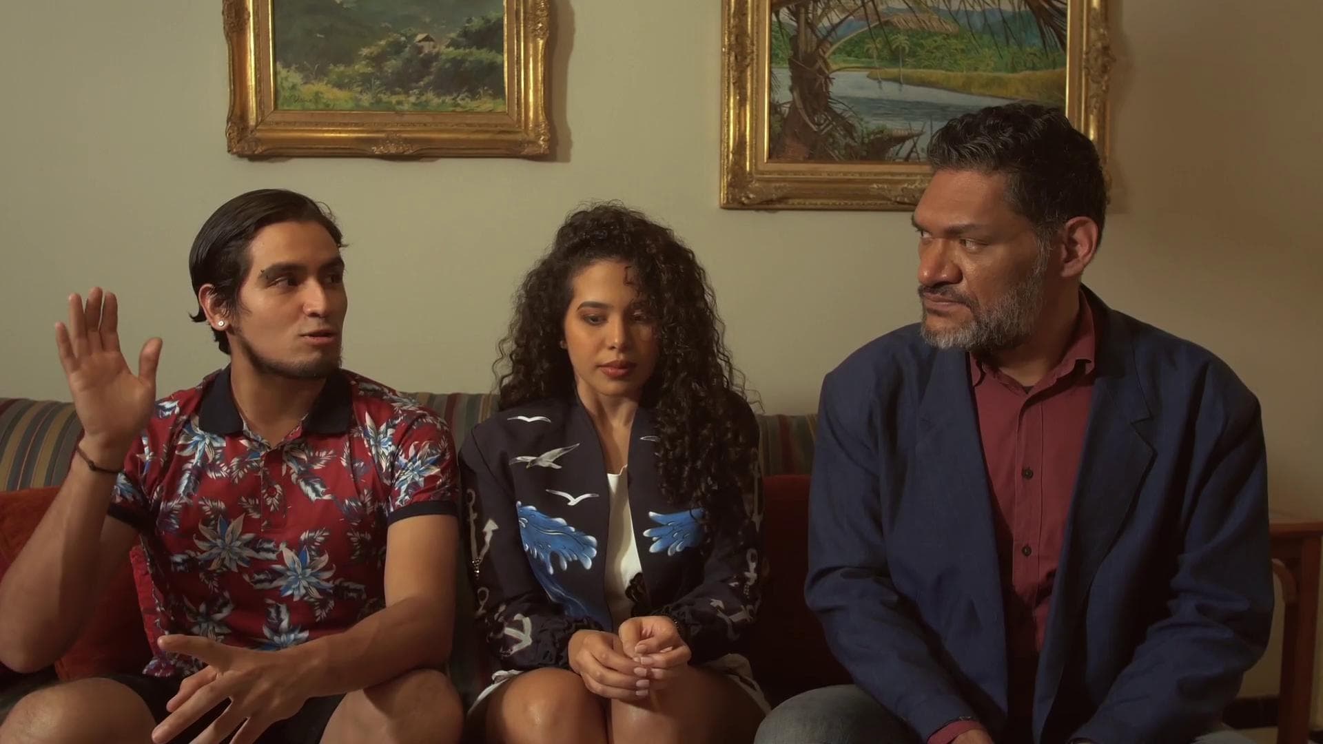 Tres son multitud, cuatro es un desastre (2022)