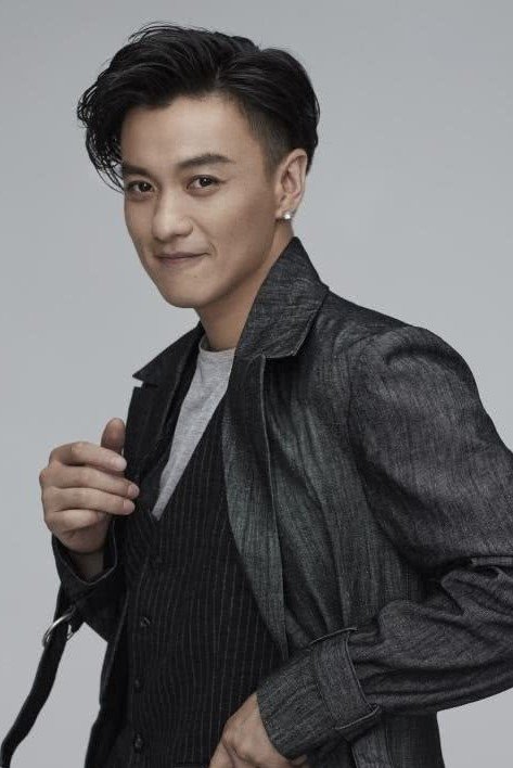 et billede af Zhou Yiwei