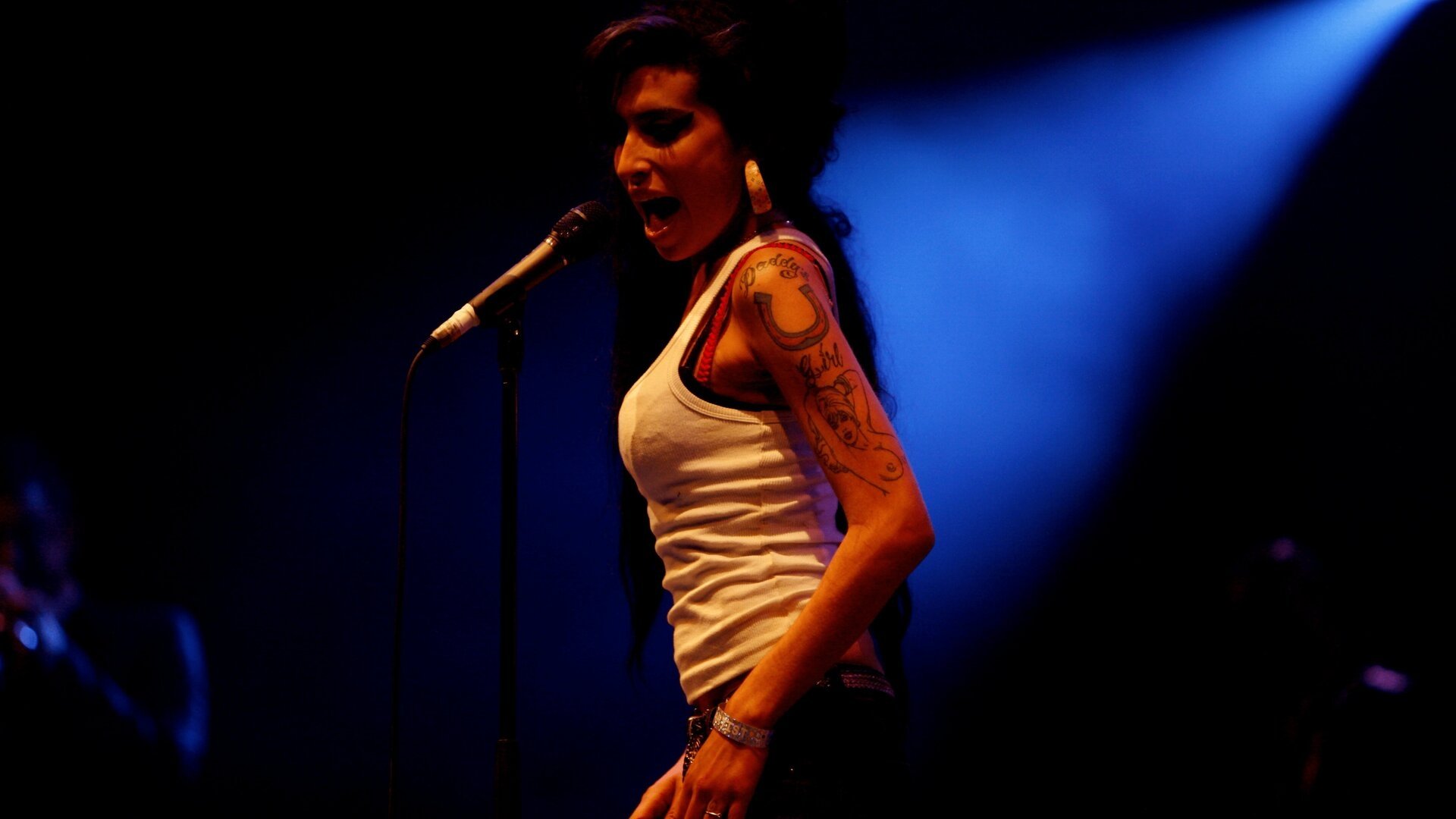 Amy Winehouse - Live at Les Eurockeennes de Belfort (2007)