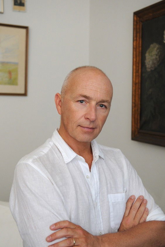 et billede af Tobias Bonn