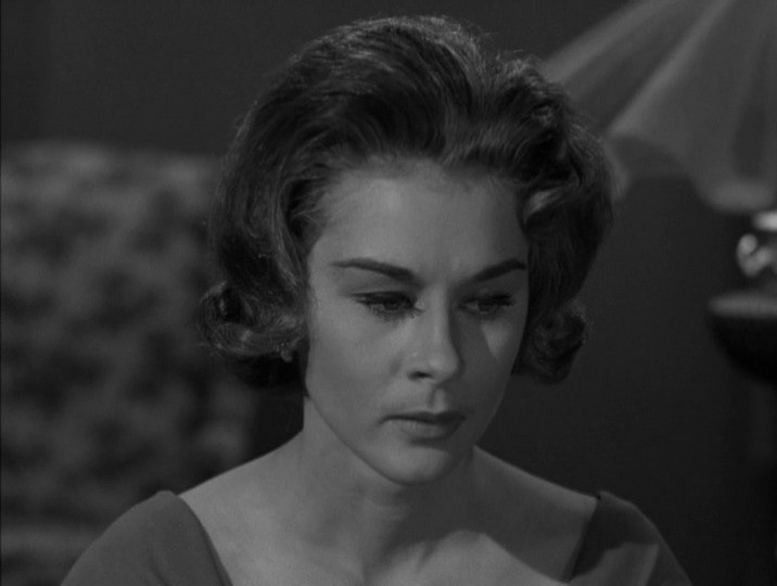 Prisoners' Wives S06E20 backdrop