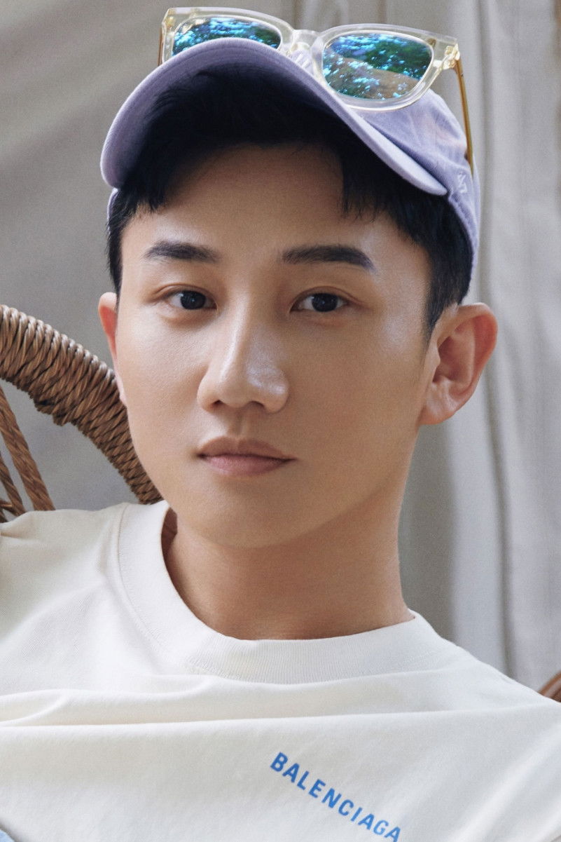 et billede af Liang Zhenlun