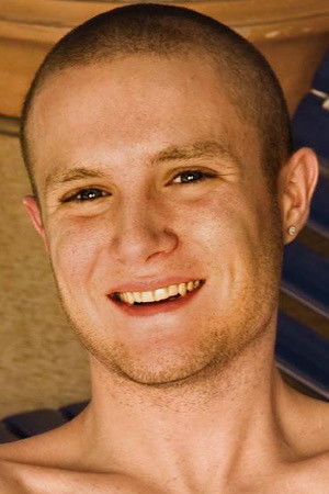 et billede af Ashton Cooper