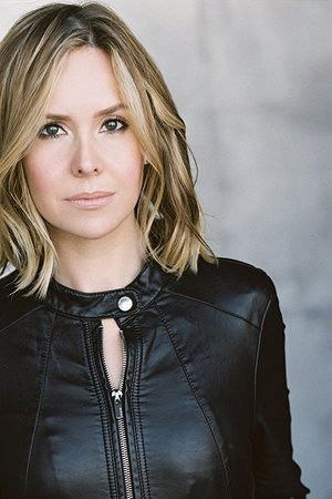 et billede af Victoria J. Mayers