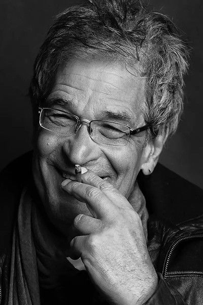 et billede af Spiros Sarafianos