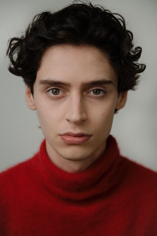 et billede af Eren M. Güvercin