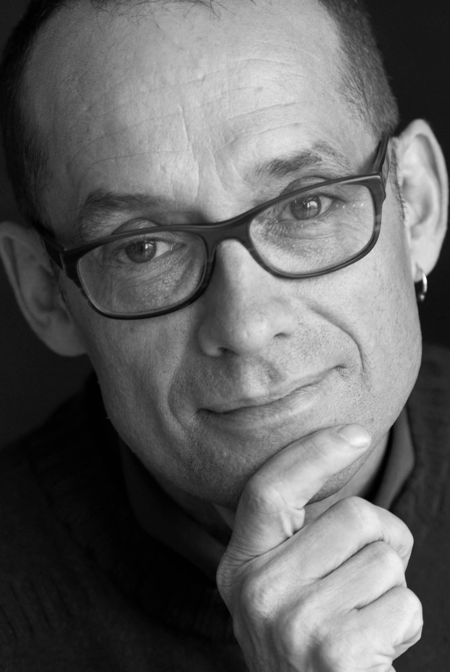 et billede af Nelson Henricks