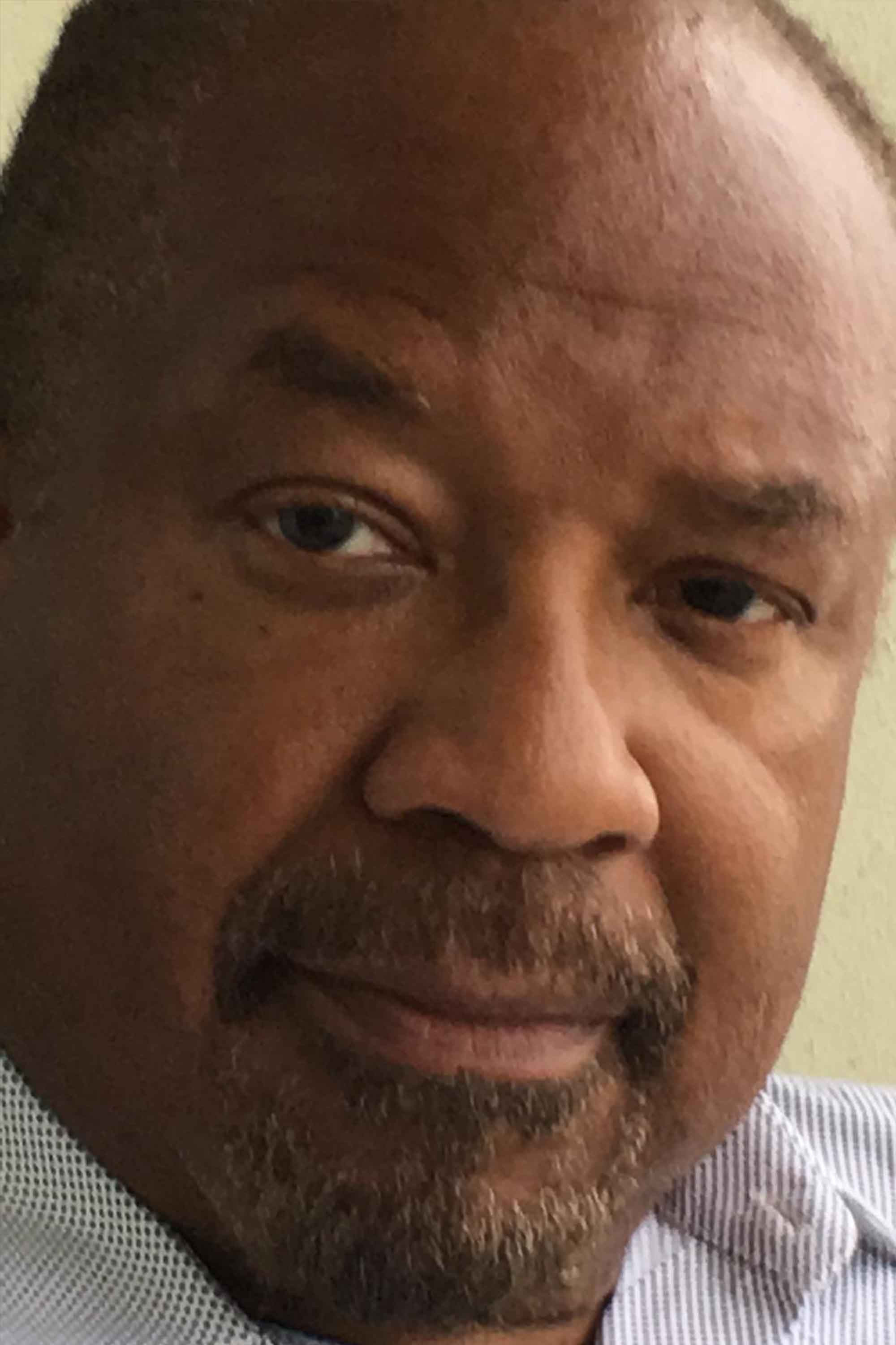 et billede af Cornell D. Hills