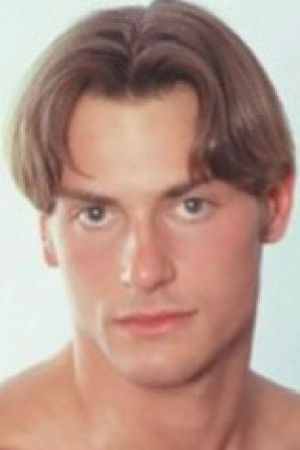 et billede af Shane Steele