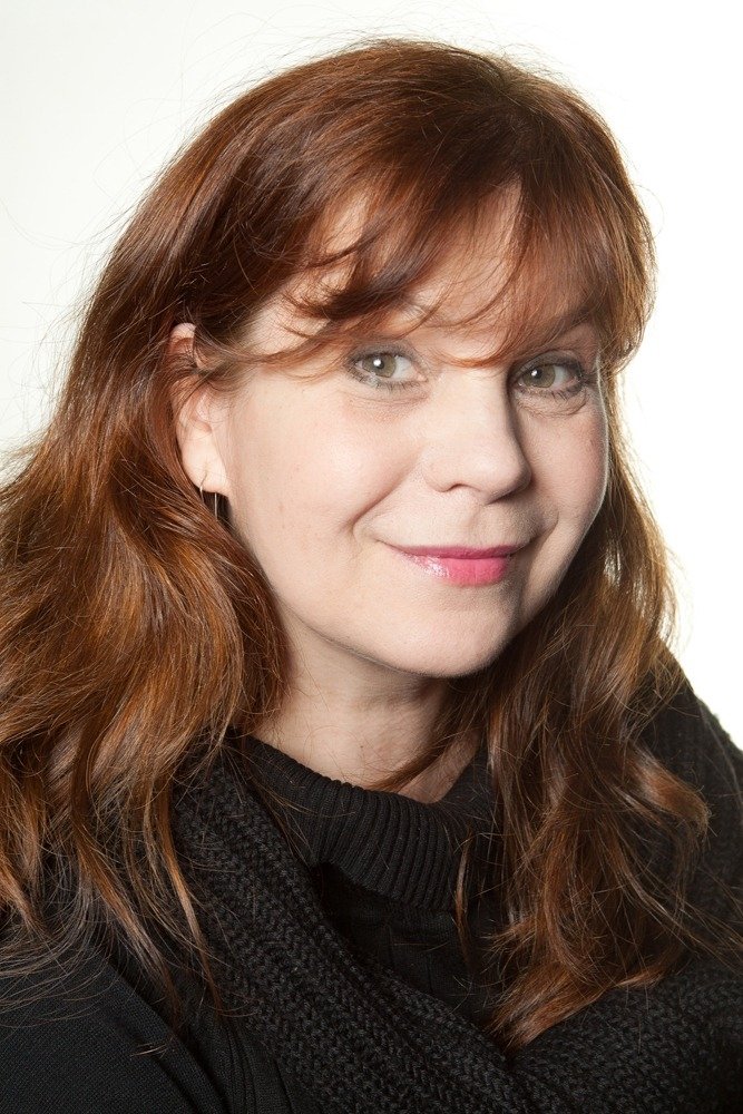 Tiina Tõnis as Flower Lady