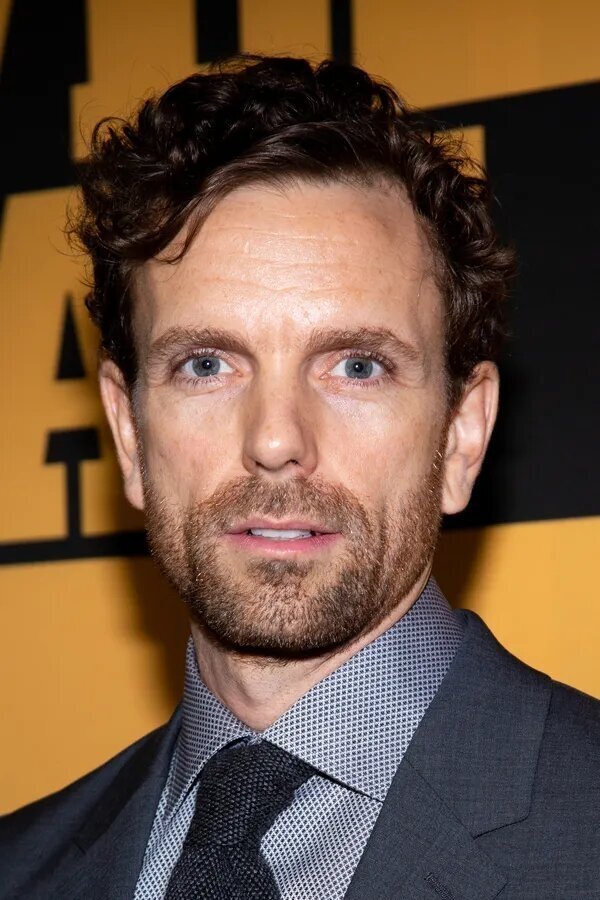 et billede af Paul Alexander Nolan