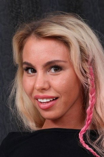 et billede af Lana Sins