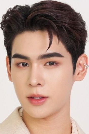 Profile ณัฐภาสน์ ตันติเสถียรชัย with character Thongthai