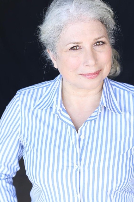 et billede af Jennipher Lewis