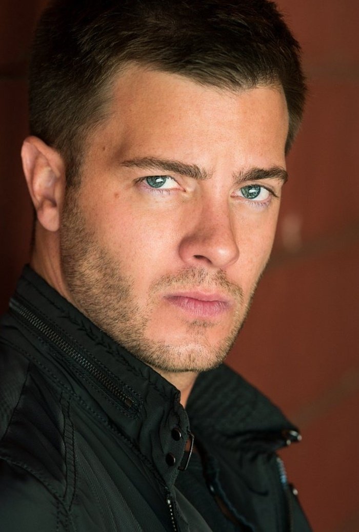 et billede af Jason Maxim