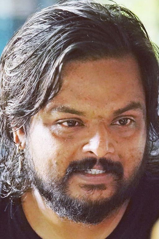 et billede af Mridul Nair