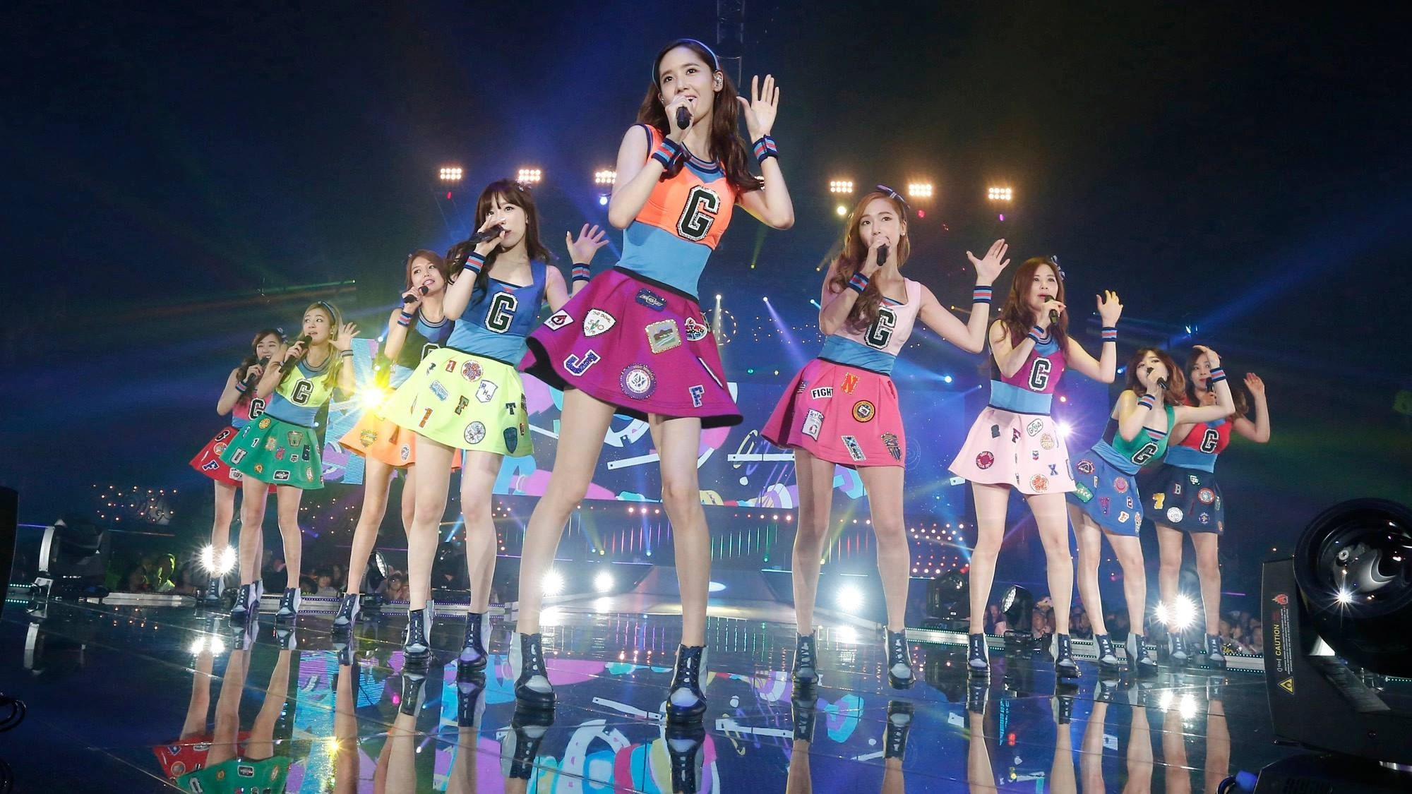 Girls' Generation ~LOVE & PEACE~ Japan 3rd Tour