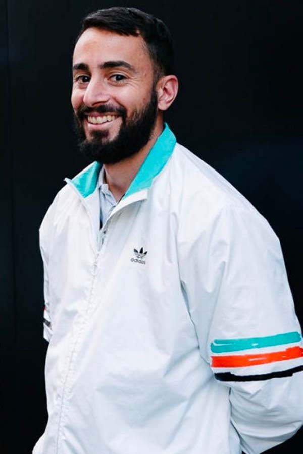 et billede af Günez Özdogan