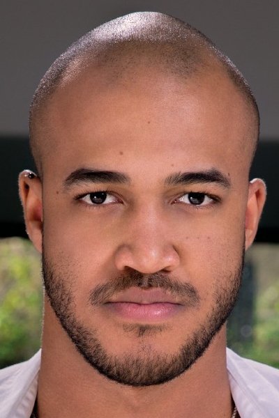 et billede af Jason Vario