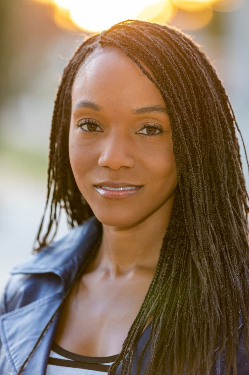 et billede af Nathlye Abraham