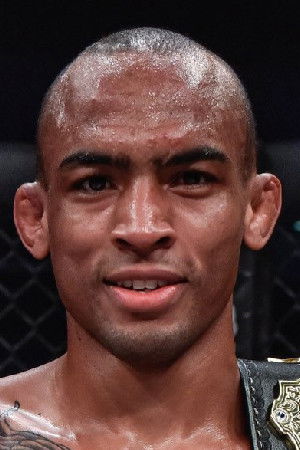 et billede af Carlos Mota