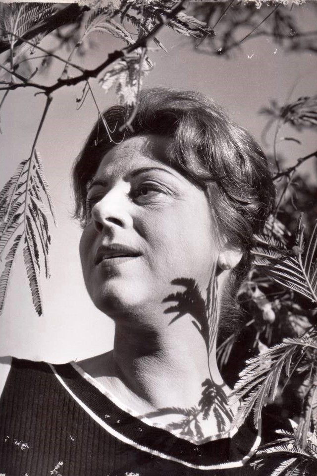 Et billede af Mary Aroni