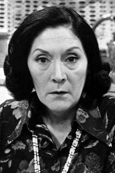 et billede af Queenie Watts