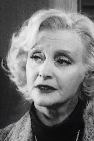 et billede af Hélène Surgère