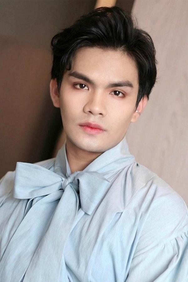 James Punnaphat Danaiarunphat's picture in the cast