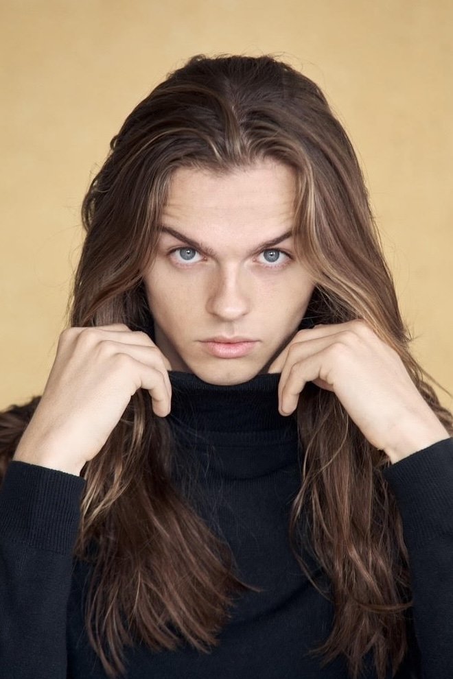 Quique Muro's picture in the cast