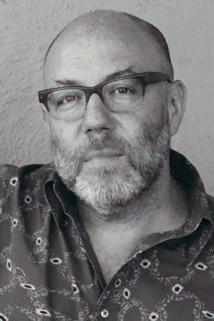 et billede af Adam Levy