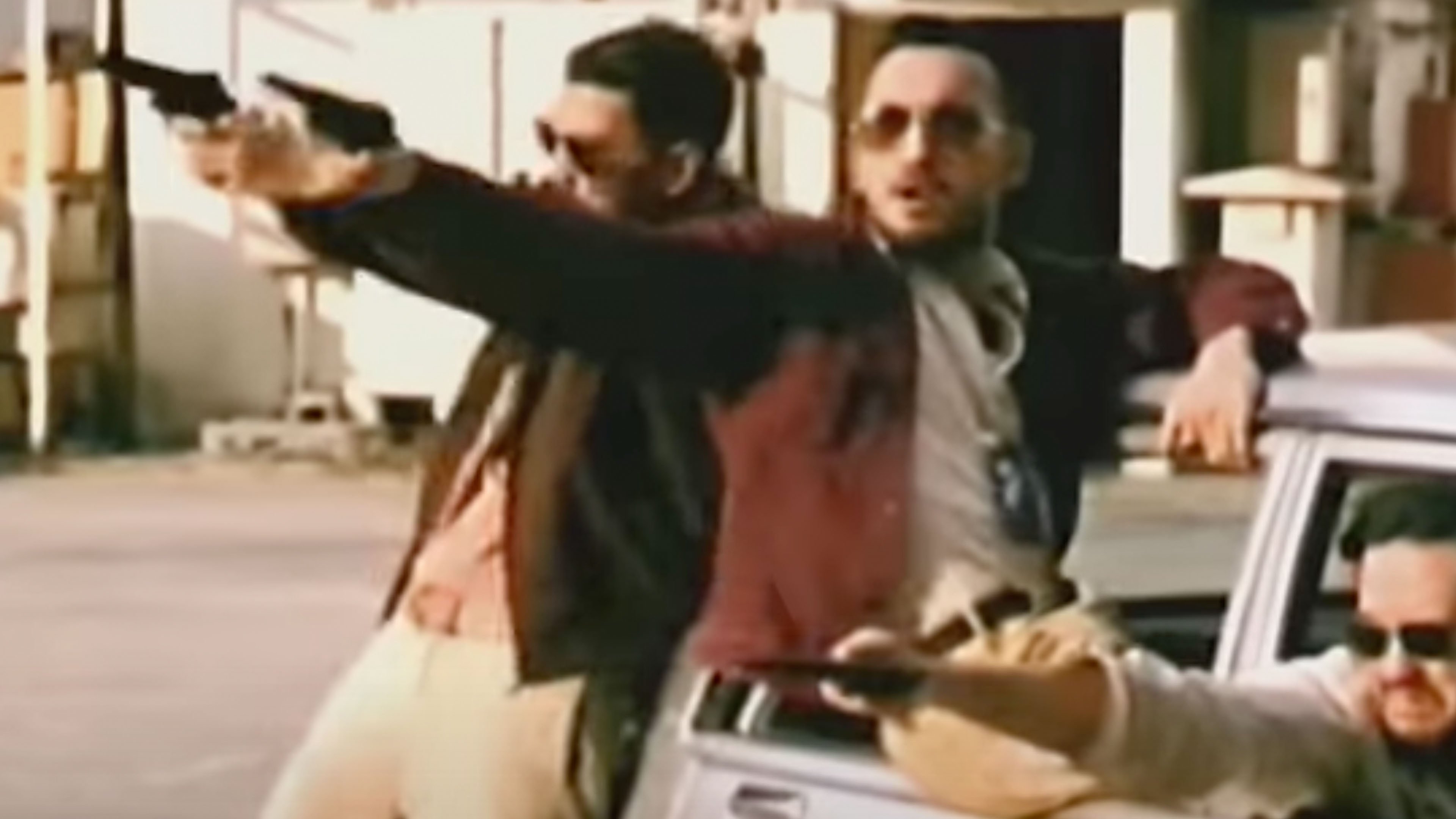Che Using (2020)
