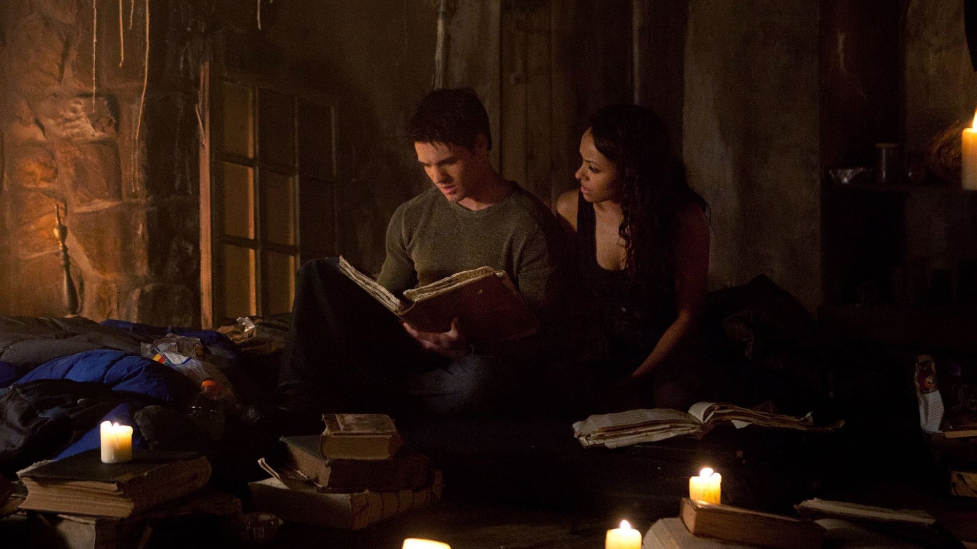 The Vampire Diaries Season 2 :Episode 21  The Sun Also Rises