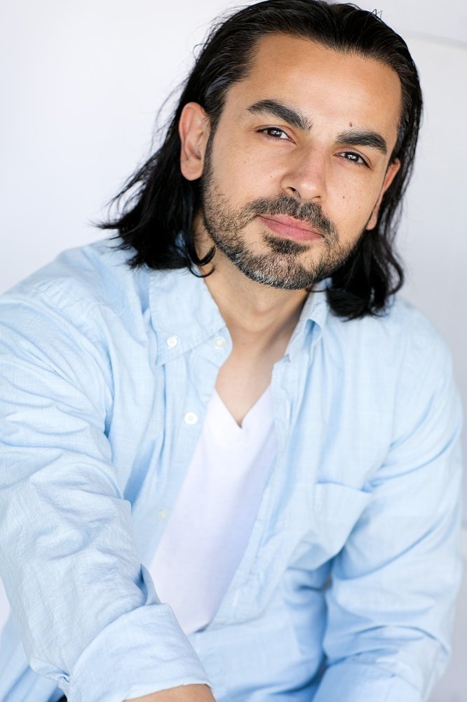 Stevin Knight's picture in the cast