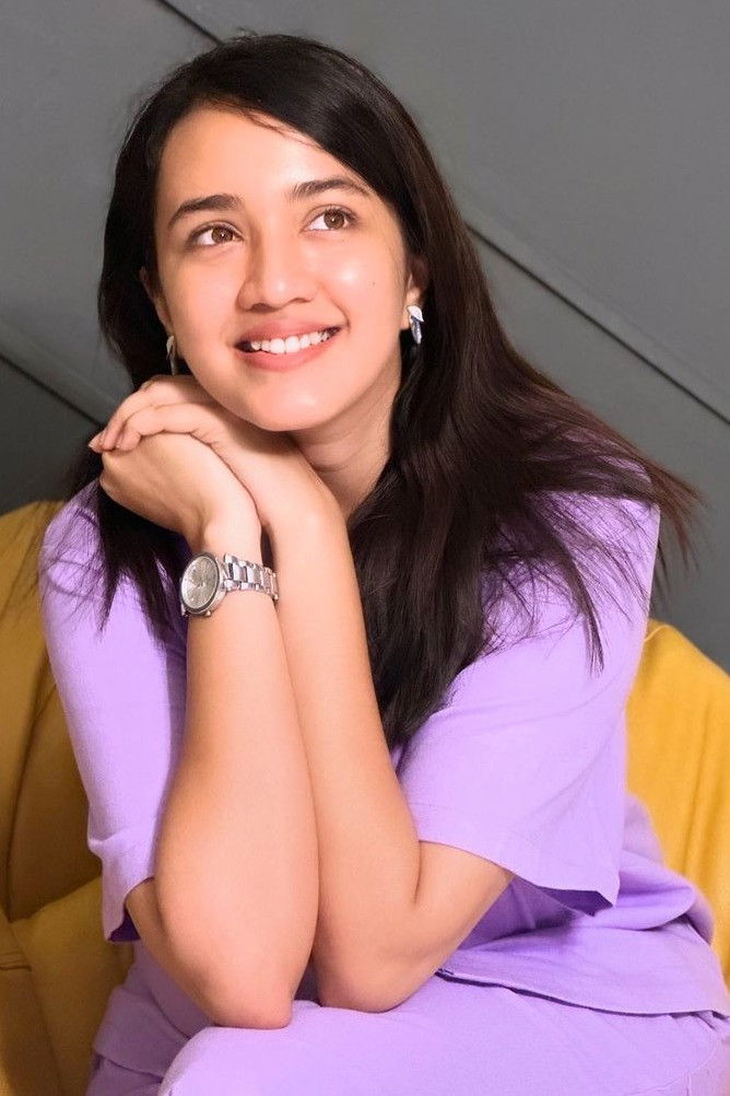 et billede af Aisha Khan