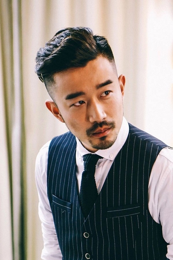 et billede af Zheng Tuojiang