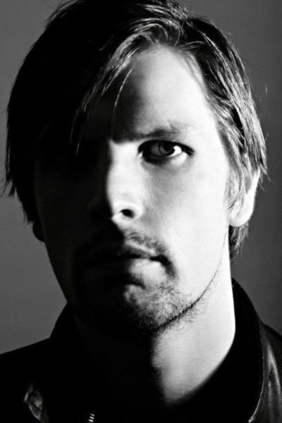 et billede af MJ Dixon